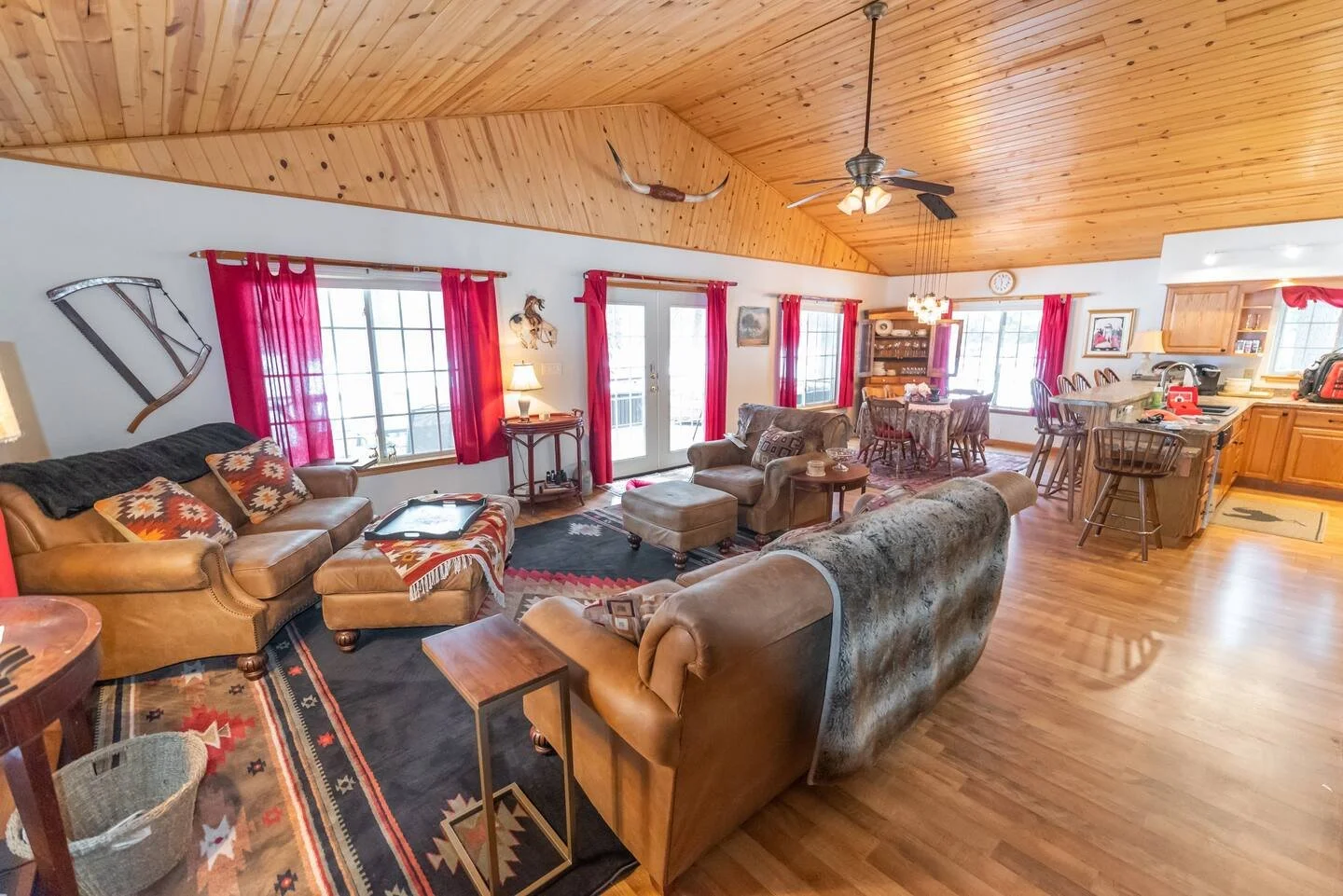 Mom and Pops living room